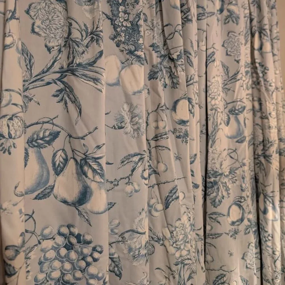 VINTAGE Custom-made 58W x 75L Blue Floral Pinch Pleated SINGLE Panel